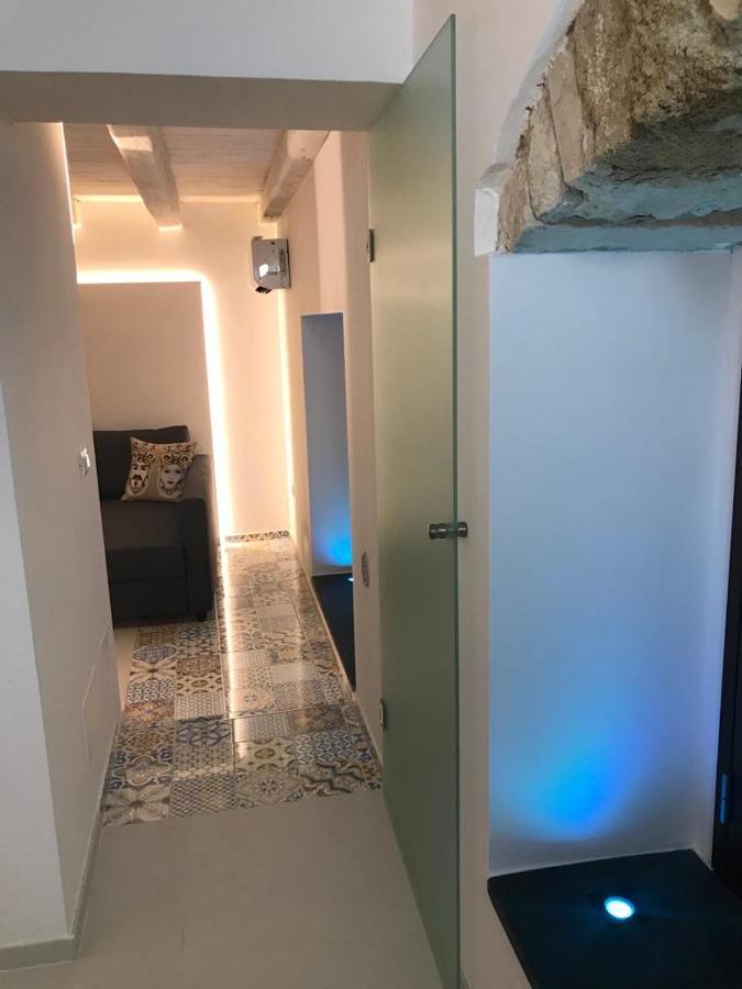 Il Vicoletto Luxury Apartments เอากุสตา ภายนอก รูปภาพ